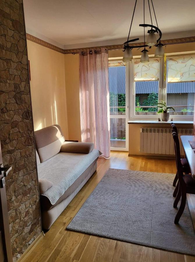 3-Pokojowe Mieszkanie Do Wynajecia, Tylicz Buitenkant foto